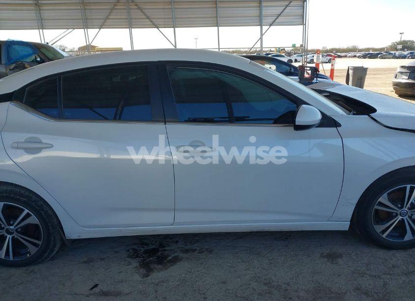 Photo 13 of 2022 Nissan Sentra SV XTRONIC CVT (VIN 3N1AB8CV0NY321394)