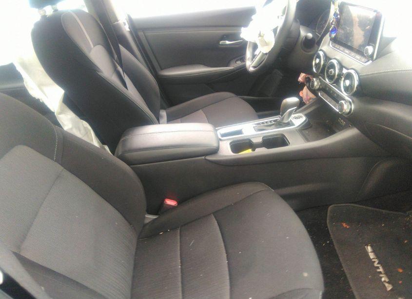 Photo 5 of 2023 Nissan Sentra SV XTRONIC CVT (VIN 3N1AB8CV0PY271096)