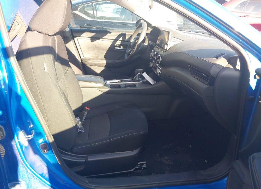 Photo 5 of 2023 Nissan Sentra SV XTRONIC CVT (VIN 3N1AB8CV0PY276931)