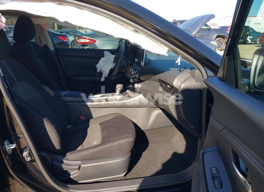 Photo 5 of 2024 Nissan Sentra SV XTRONIC CVT (VIN 3N1AB8CV0RY218708)