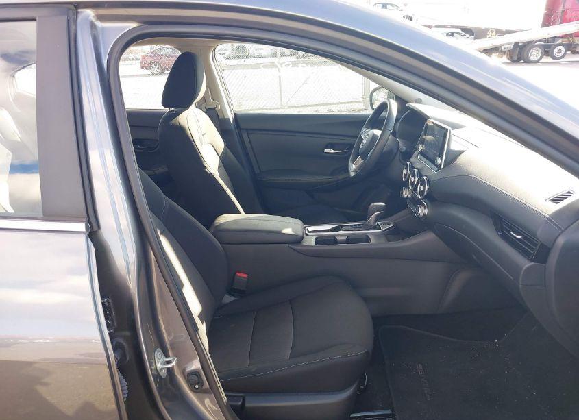 Photo 5 of 2024 Nissan Sentra SV XTRONIC CVT (VIN 3N1AB8CV0RY223116)