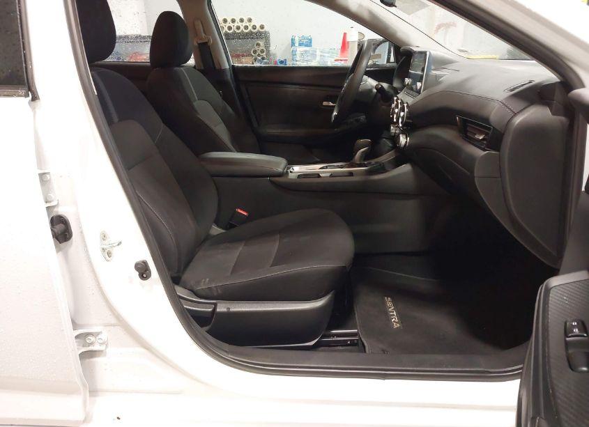 Photo 5 of 2024 Nissan Sentra SV XTRONIC CVT (VIN 3N1AB8CV0RY236707)