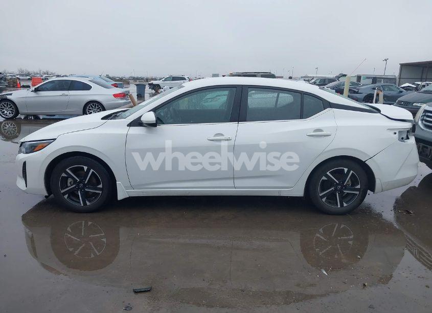 Photo 15 of 2024 Nissan Sentra SV XTRONIC CVT (VIN 3N1AB8CV0RY281078)