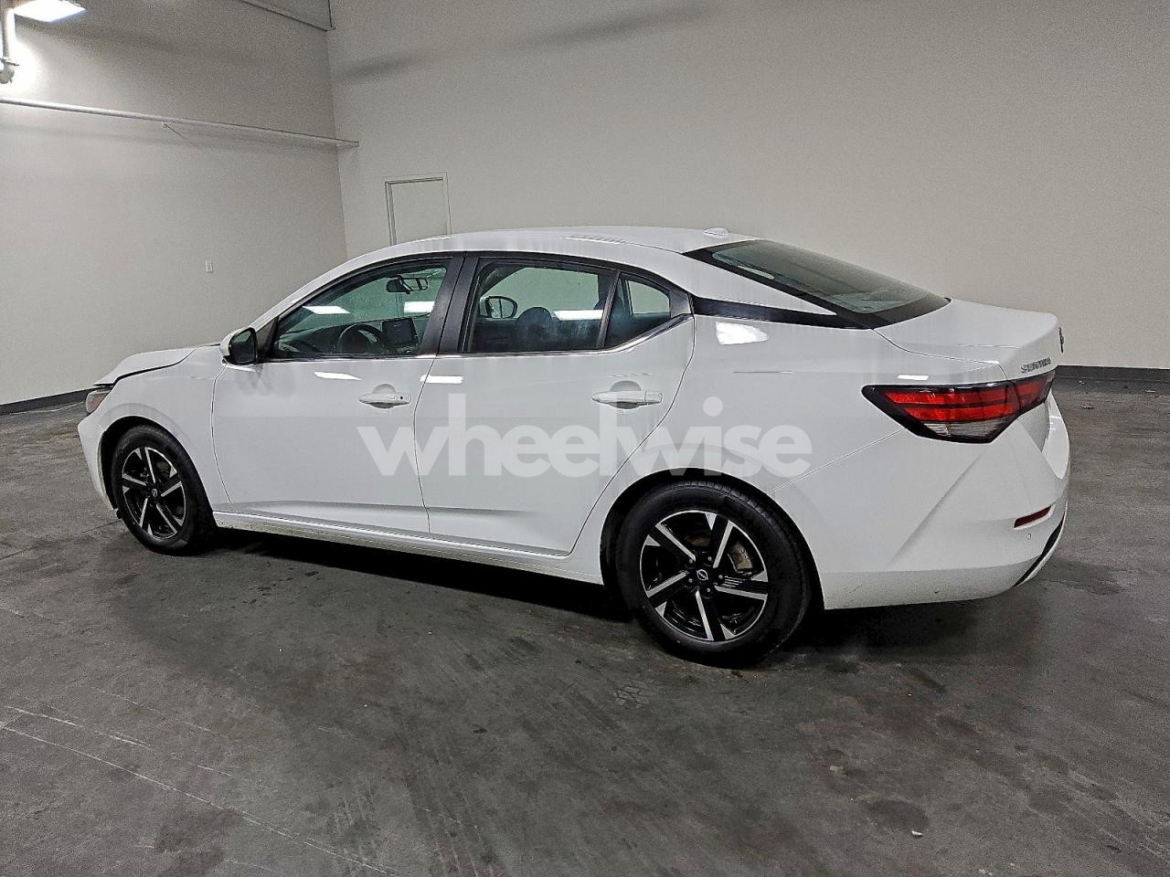 Photo 2 of 2024 NISSAN SENTRA SV (VIN 3N1AB8CV0RY332062)