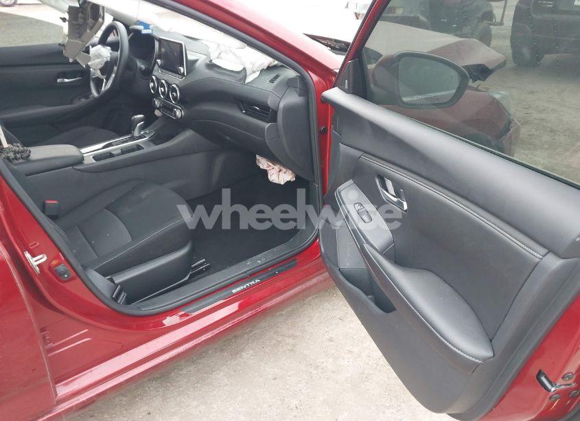 Photo 5 of 2024 Nissan Sentra SV XTRONIC CVT (VIN 3N1AB8CV0RY360301)