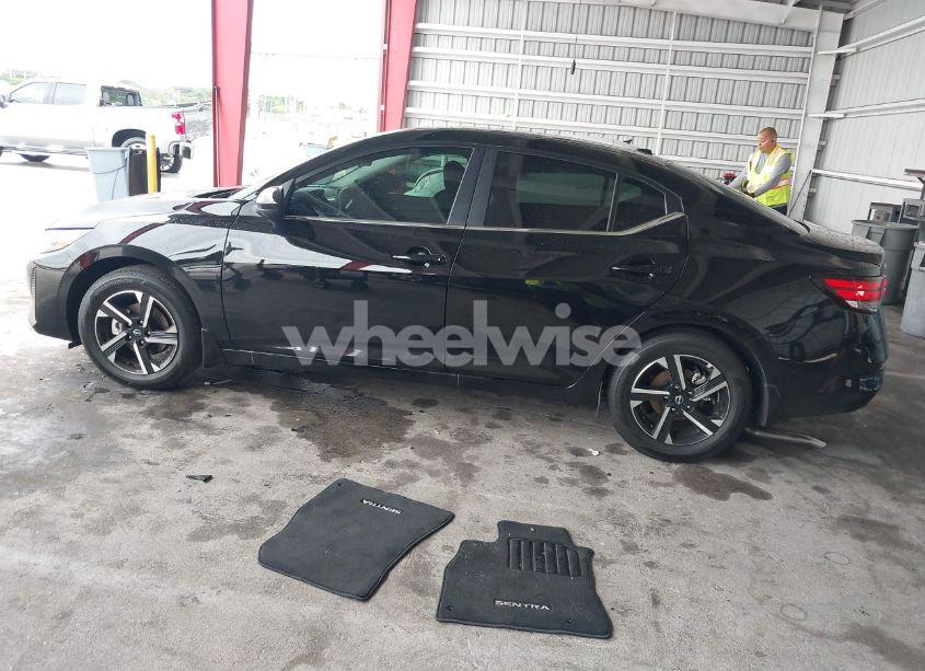 Photo 3 of 2025 Nissan Sentra SV (VIN 3N1AB8CV0SY219928)