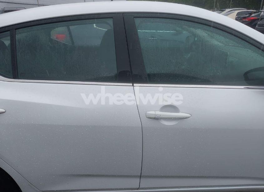 Photo 13 of 2020 Nissan Sentra SV XTRONIC CVT (VIN 3N1AB8CV1LY204808)