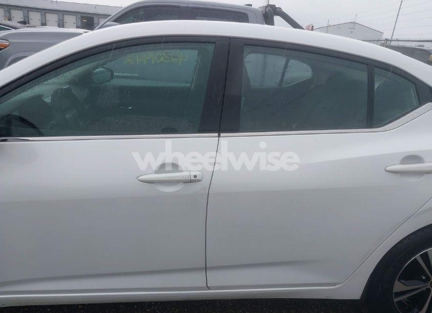 Photo 14 of 2020 Nissan Sentra SV XTRONIC CVT (VIN 3N1AB8CV1LY204808)