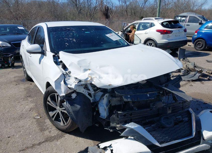 2020 Nissan Sentra SV XTRONIC CVT (VIN 3N1AB8CV1LY215906) main photo