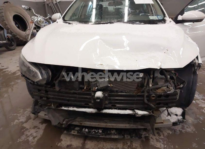 Photo 6 of 2020 Nissan Sentra SV XTRONIC CVT (VIN 3N1AB8CV1LY237324)