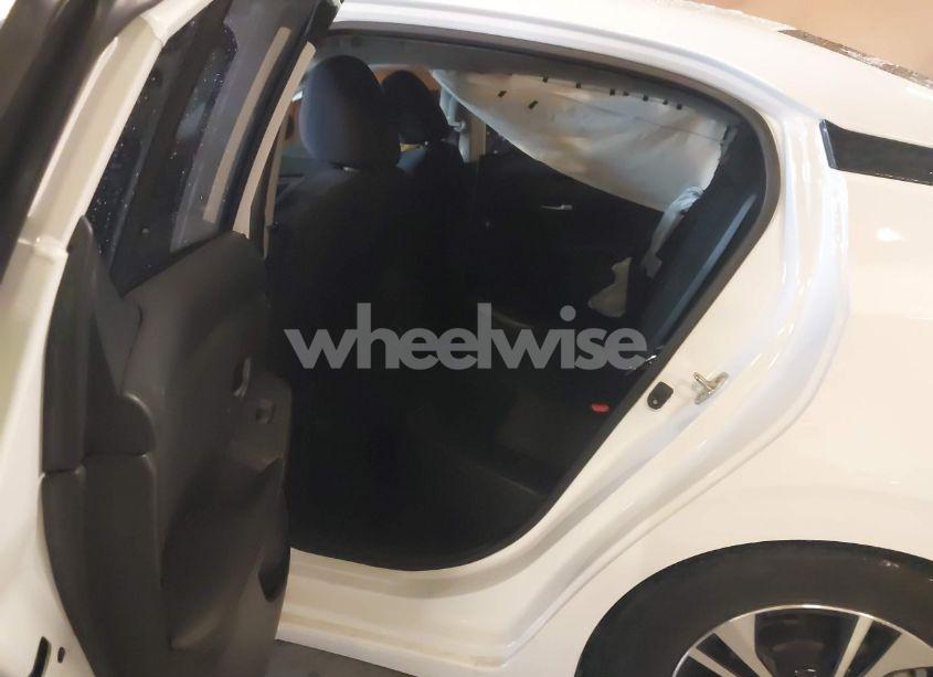 Photo 8 of 2020 Nissan Sentra SV XTRONIC CVT (VIN 3N1AB8CV1LY266306)