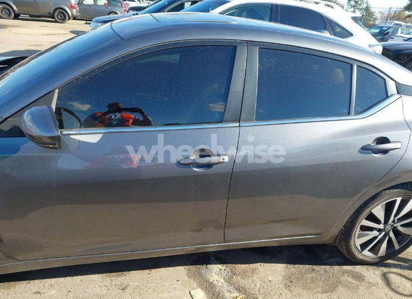 Photo 13 of 2020 Nissan Sentra SV XTRONIC CVT (VIN 3N1AB8CV1LY302723)