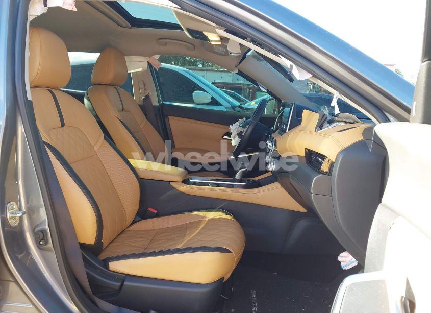 Photo 5 of 2020 Nissan Sentra SV XTRONIC CVT (VIN 3N1AB8CV1LY302723)