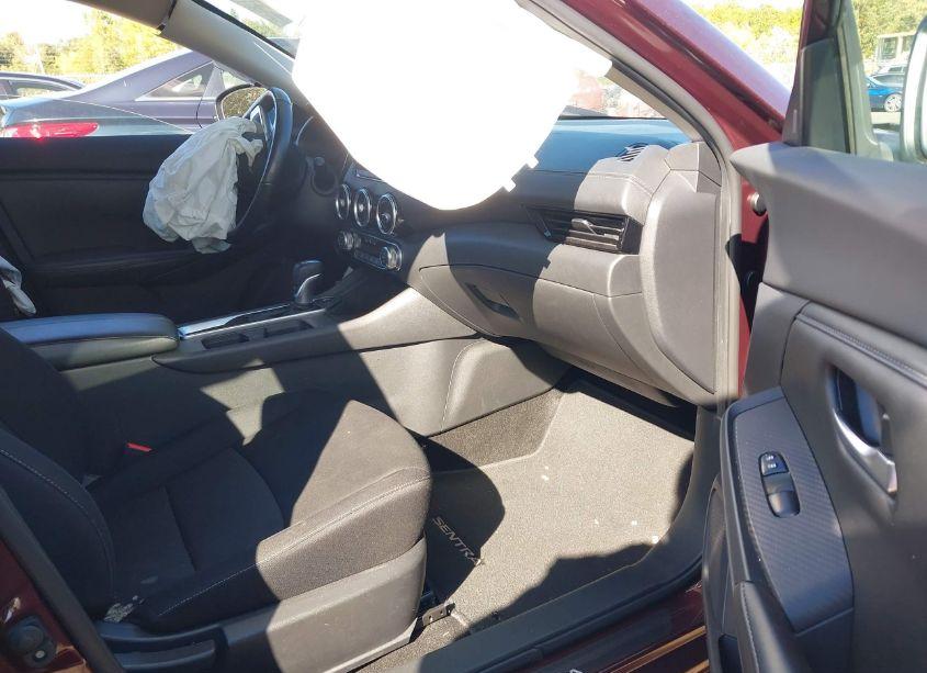 Photo 5 of 2022 Nissan Sentra SV XTRONIC CVT (VIN 3N1AB8CV1NY304586)