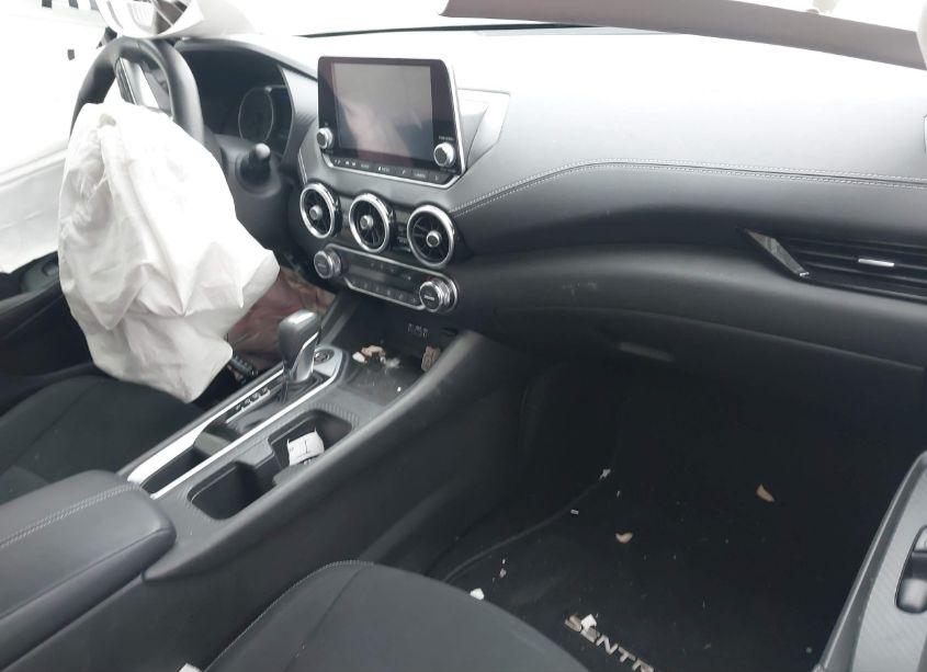 Photo 5 of 2022 Nissan Sentra SV XTRONIC CVT (VIN 3N1AB8CV1NY318441)