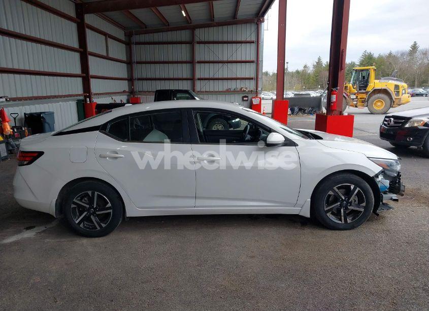 Photo 14 of 2024 Nissan Sentra SV XTRONIC CVT (VIN 3N1AB8CV1RY203781)