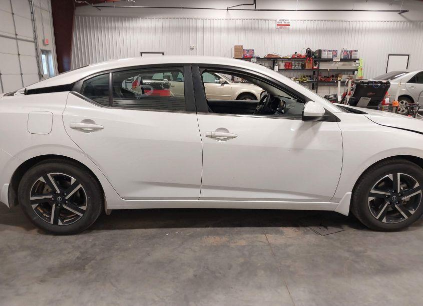 Photo 13 of 2024 Nissan Sentra SV XTRONIC CVT (VIN 3N1AB8CV1RY214344)