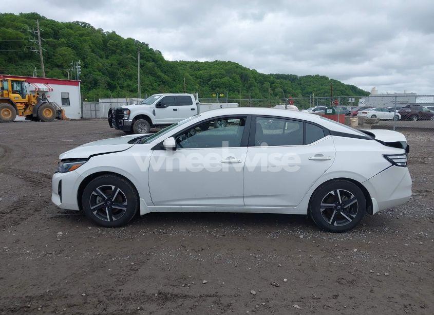 Photo 15 of 2024 Nissan Sentra SV XTRONIC CVT (VIN 3N1AB8CV1RY221651)