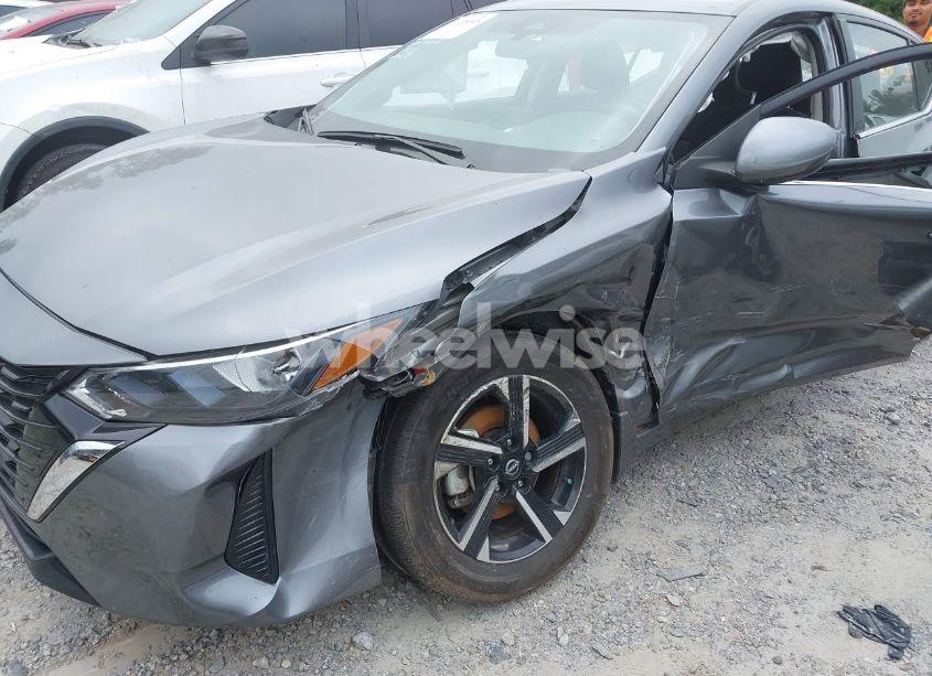 Photo 6 of 2024 Nissan Sentra SV XTRONIC CVT (VIN 3N1AB8CV1RY261972)