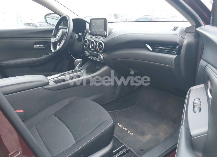 Photo 5 of 2024 Nissan Sentra SV XTRONIC CVT (VIN 3N1AB8CV1RY319739)