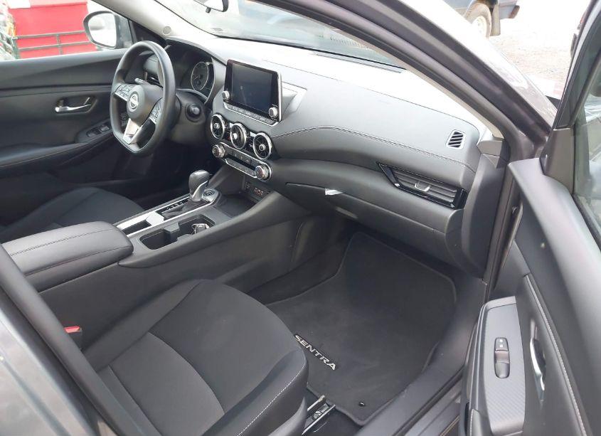 Photo 5 of 2024 Nissan Sentra SV XTRONIC CVT (VIN 3N1AB8CV1RY348397)