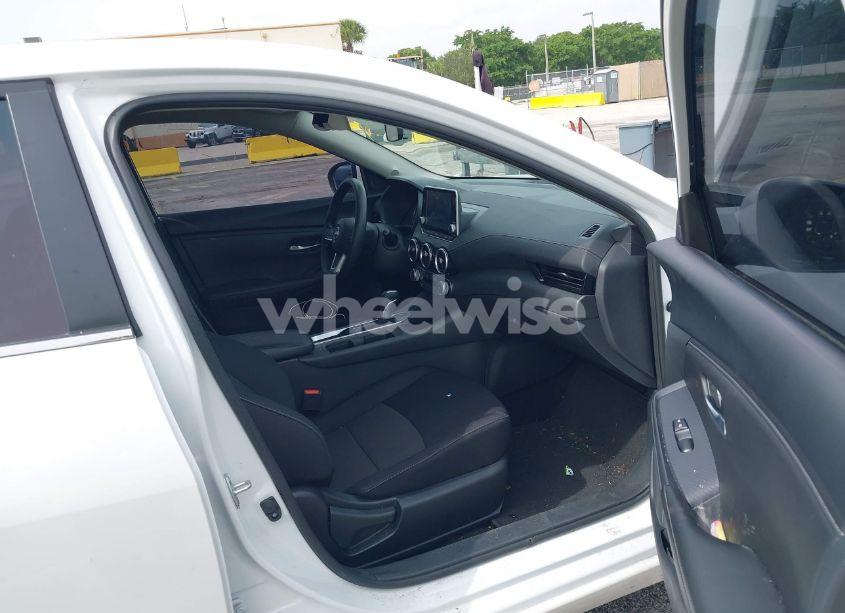 Photo 5 of 2025 Nissan Sentra SV (VIN 3N1AB8CV1SY287879)