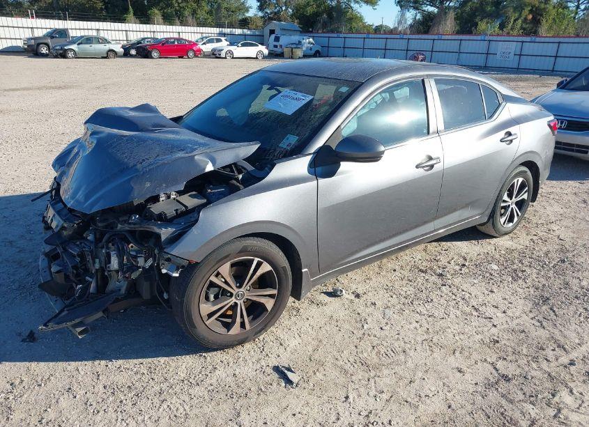 Photo 2 of 2020 Nissan Sentra SV XTRONIC CVT (VIN 3N1AB8CV2LY208821)