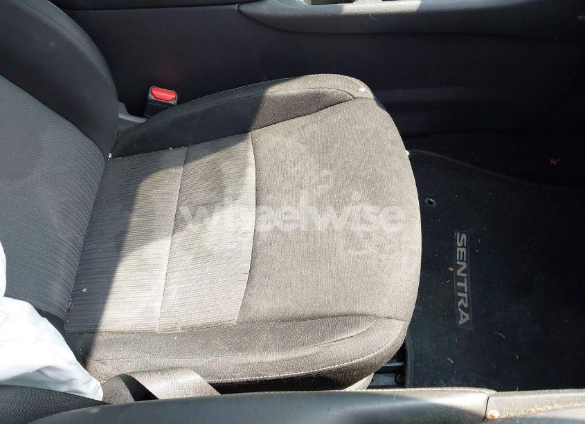 Photo 5 of 2020 Nissan Sentra SV XTRONIC CVT (VIN 3N1AB8CV2LY247201)