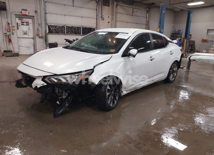 Photo 2 of 2020 Nissan Sentra SV XTRONIC CVT (VIN 3N1AB8CV2LY283955)