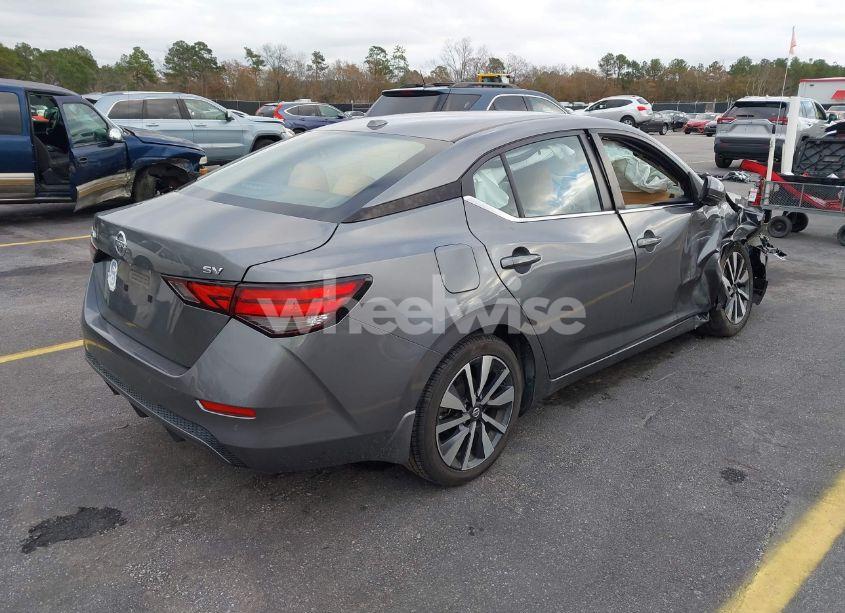 Photo 4 of 2020 Nissan Sentra SV XTRONIC CVT (VIN 3N1AB8CV2LY303380)