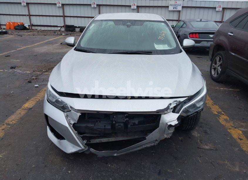 Photo 12 of 2022 Nissan Sentra SV XTRONIC CVT (VIN 3N1AB8CV2NY203671)