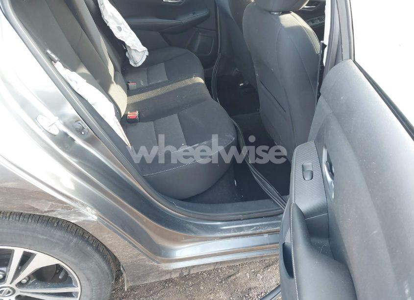 Photo 8 of 2022 Nissan Sentra SV XTRONIC CVT (VIN 3N1AB8CV2NY215206)