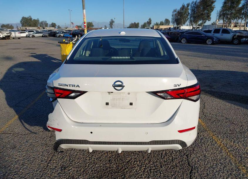 Photo 16 of 2022 Nissan Sentra SV XTRONIC CVT (VIN 3N1AB8CV2NY270917)