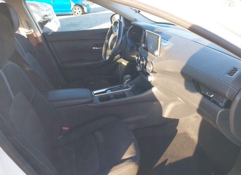 Photo 5 of 2022 Nissan Sentra SV XTRONIC CVT (VIN 3N1AB8CV2NY270917)