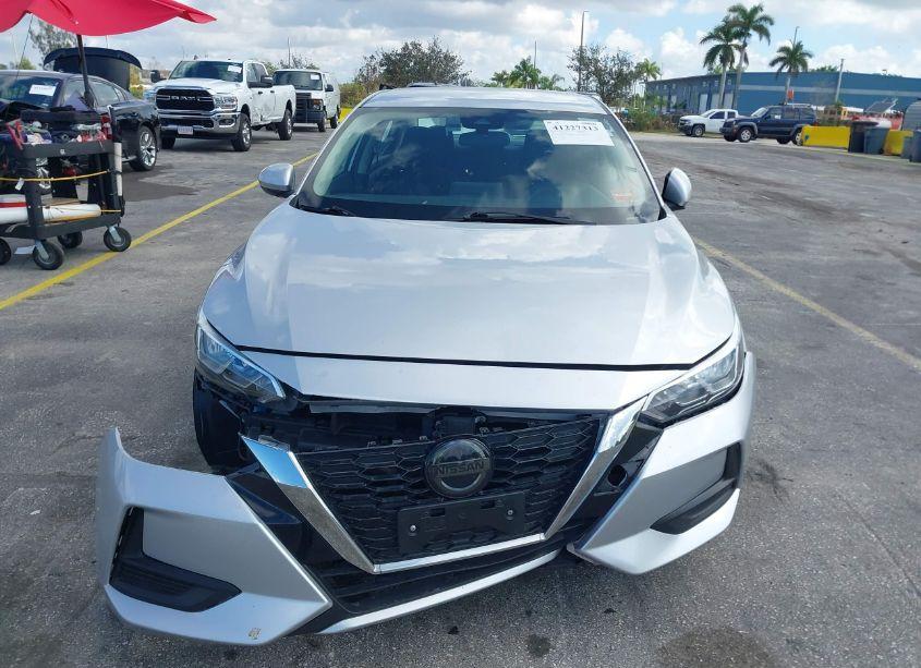 Photo 12 of 2022 Nissan Sentra SV XTRONIC CVT (VIN 3N1AB8CV2NY272912)