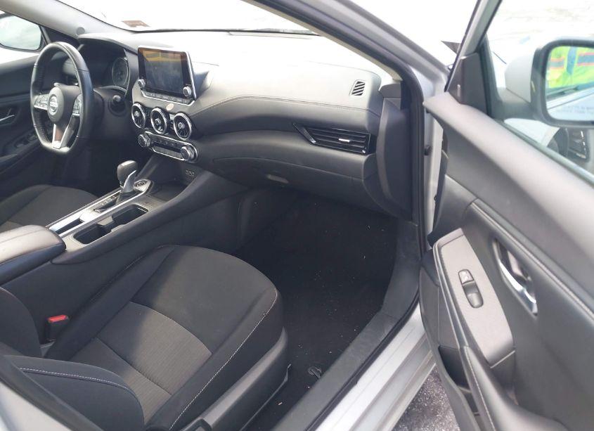 Photo 5 of 2022 Nissan Sentra SV XTRONIC CVT (VIN 3N1AB8CV2NY272912)