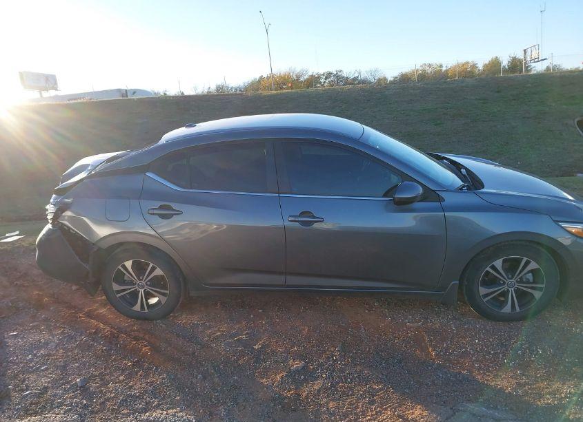 Photo 13 of 2022 Nissan Sentra SV XTRONIC CVT (VIN 3N1AB8CV2NY297521)