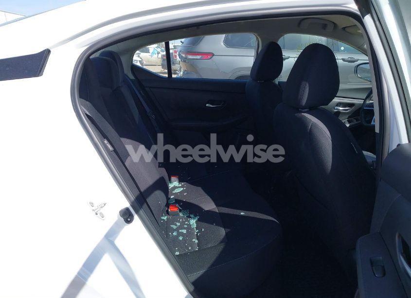 Photo 8 of 2022 Nissan Sentra SV XTRONIC CVT (VIN 3N1AB8CV2NY318741)