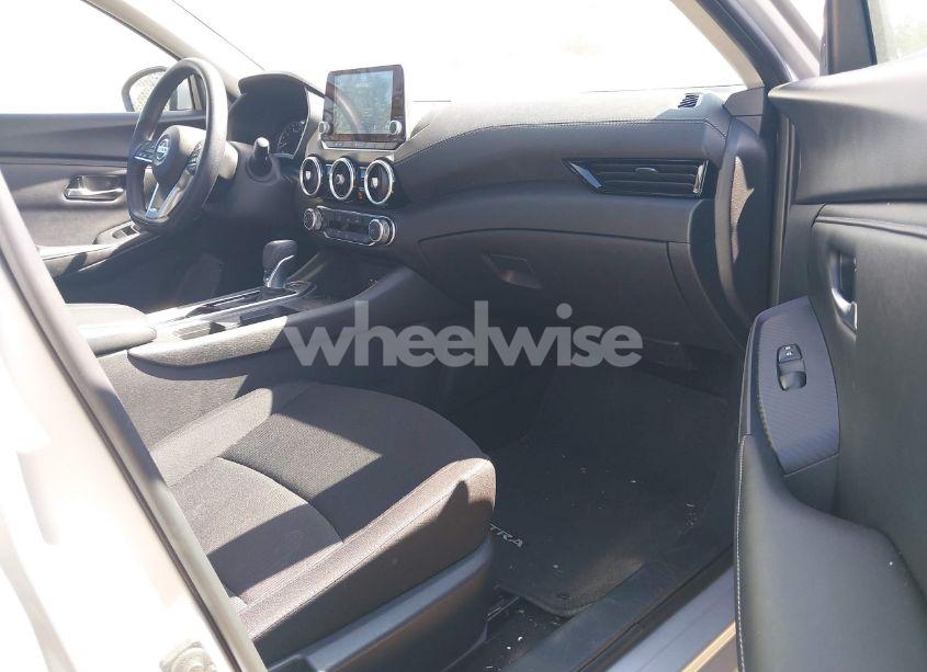 Photo 5 of 2023 Nissan Sentra SV XTRONIC CVT (VIN 3N1AB8CV2PY316622)