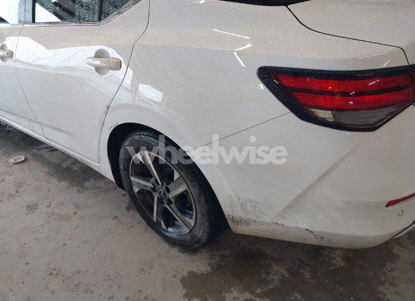 Photo 6 of 2024 Nissan Sentra SV XTRONIC CVT (VIN 3N1AB8CV2RY219228)