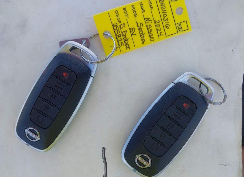 Photo 11 of 2024 Nissan Sentra SV XTRONIC CVT (VIN 3N1AB8CV2RY255825)