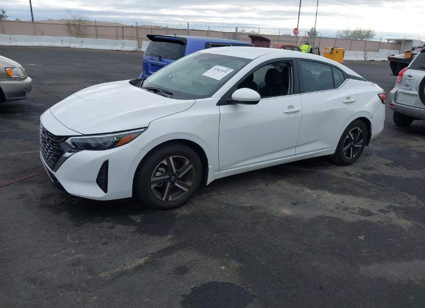 Photo 2 of 2024 Nissan Sentra SV XTRONIC CVT (VIN 3N1AB8CV2RY258501)