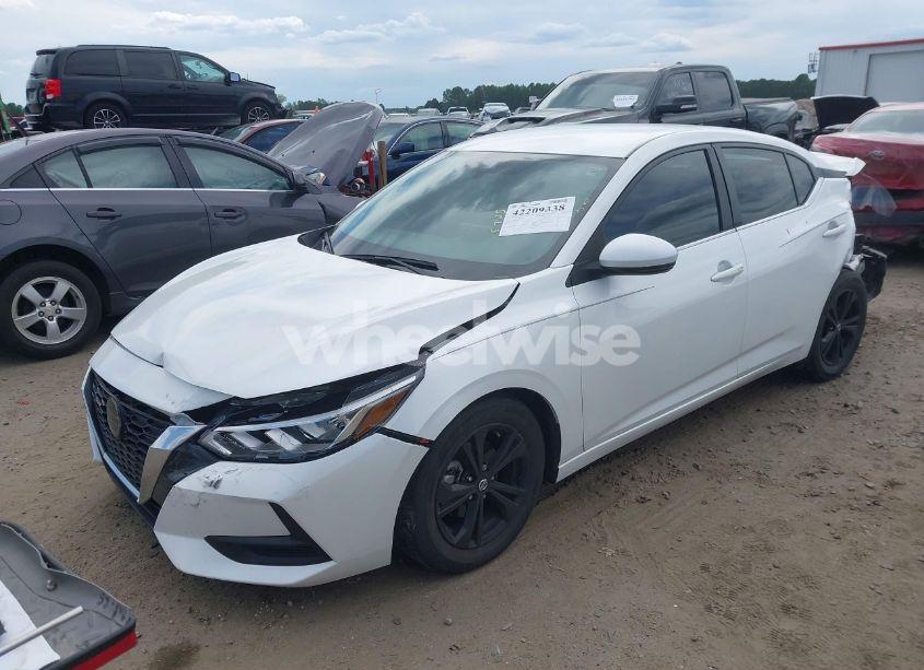 Photo 2 of 2020 Nissan Sentra SV XTRONIC CVT (VIN 3N1AB8CV3LY206267)