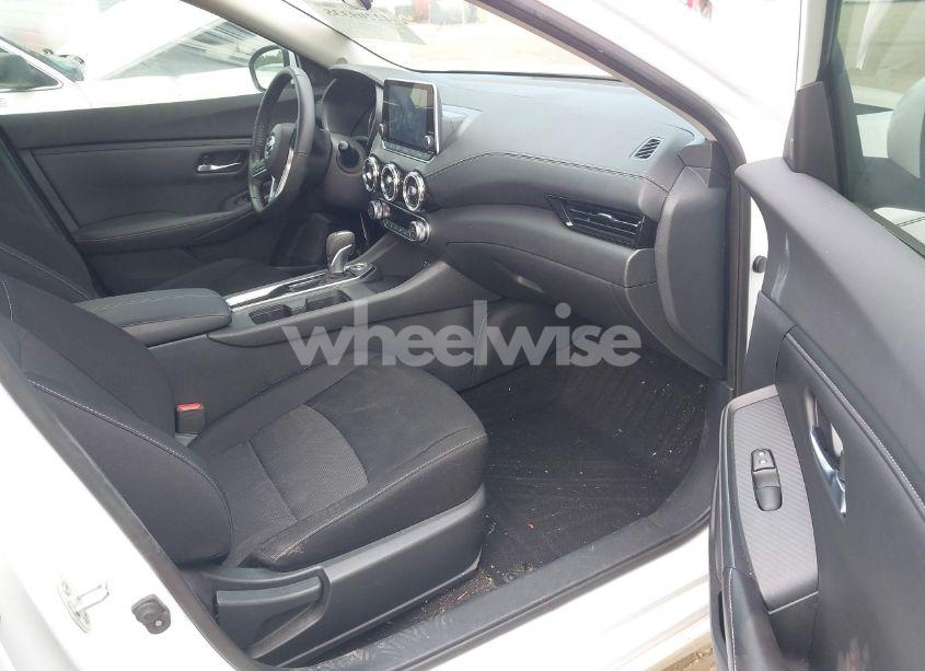 Photo 5 of 2020 Nissan Sentra SV XTRONIC CVT (VIN 3N1AB8CV3LY206267)