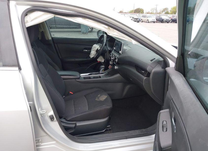 Photo 5 of 2021 Nissan Sentra SV XTRONIC CVT (VIN 3N1AB8CV3MY294027)