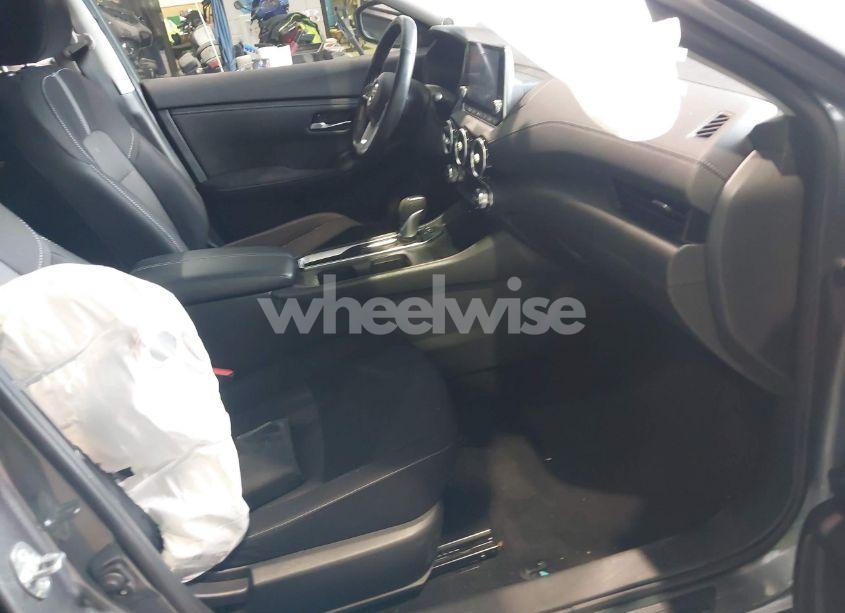 Photo 5 of 2021 Nissan Sentra SV XTRONIC CVT (VIN 3N1AB8CV3MY310677)