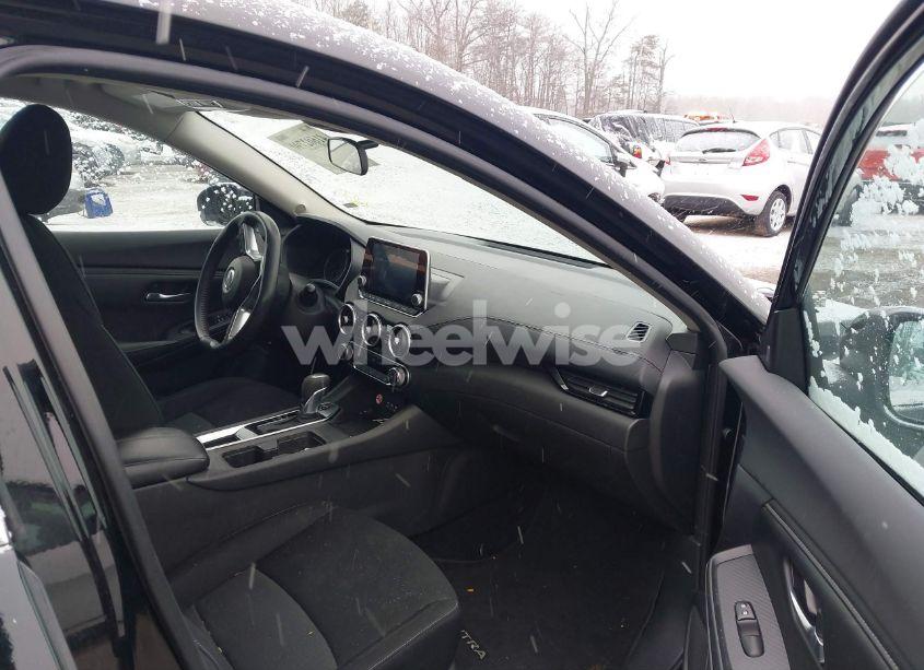 Photo 5 of 2022 Nissan Sentra SV XTRONIC CVT (VIN 3N1AB8CV3NY218440)