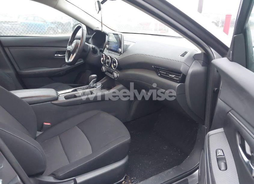 Photo 5 of 2022 Nissan Sentra SV XTRONIC CVT (VIN 3N1AB8CV3NY238168)