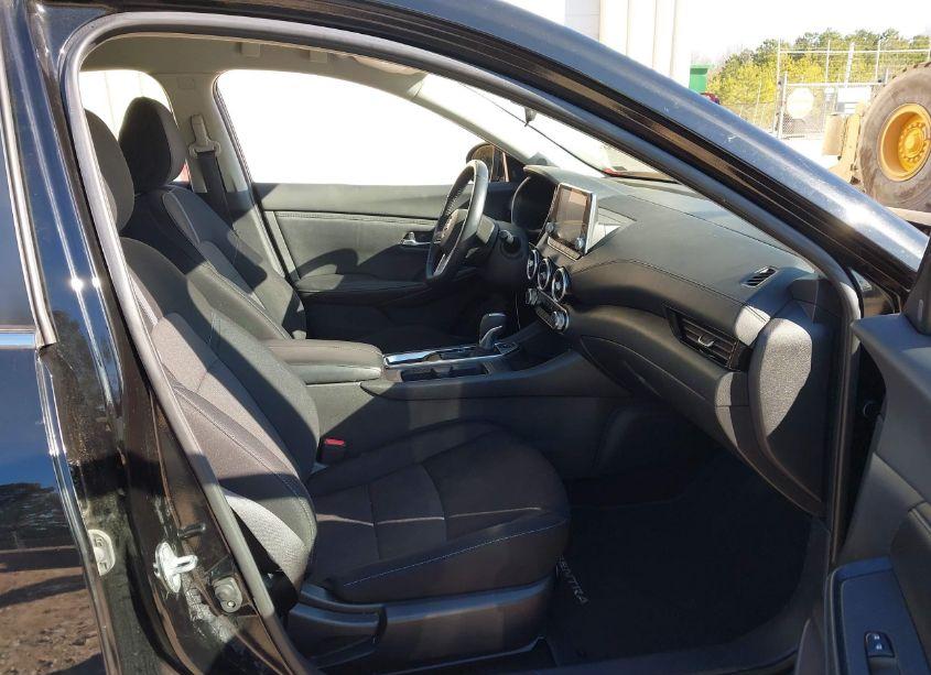 Photo 5 of 2022 Nissan Sentra SV XTRONIC CVT (VIN 3N1AB8CV3NY256718)