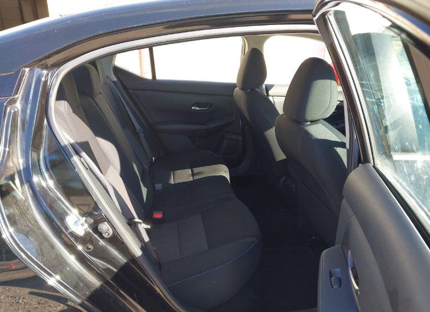 Photo 8 of 2022 Nissan Sentra SV XTRONIC CVT (VIN 3N1AB8CV3NY256718)